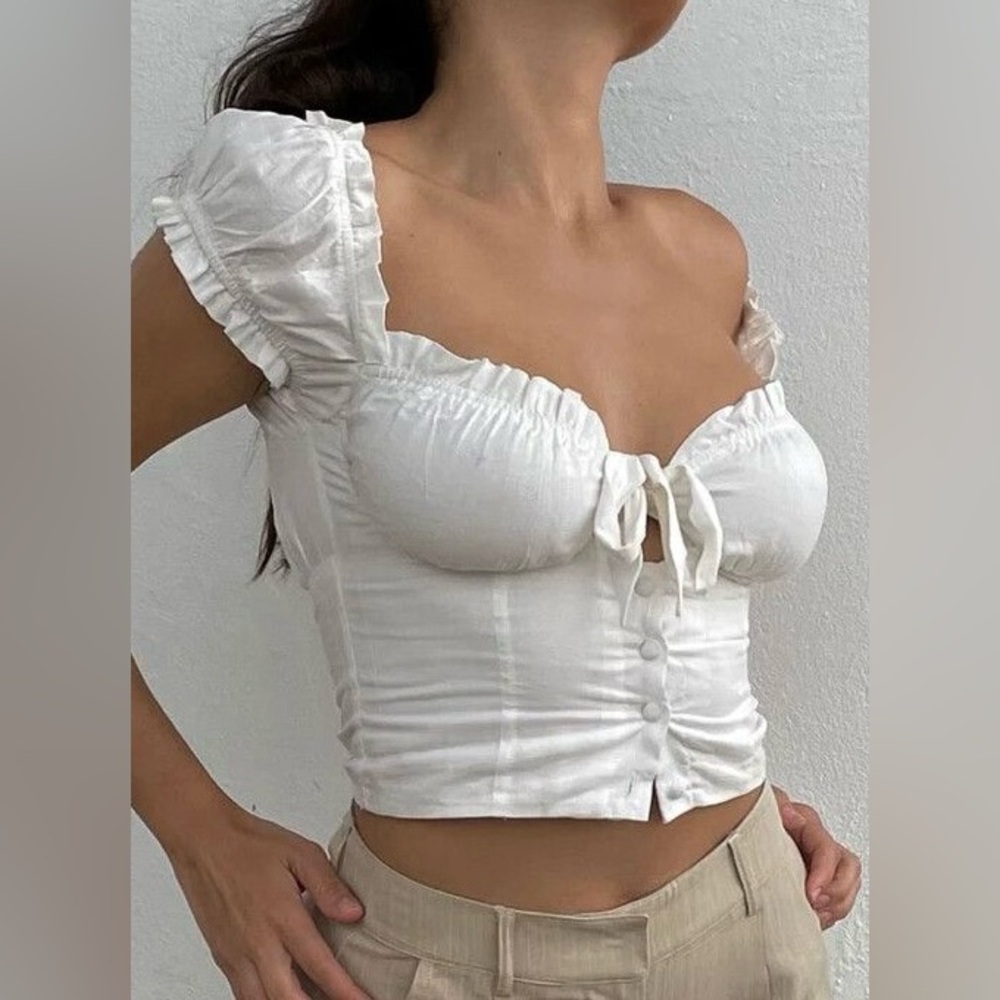 NWT Princess Polly Cream/White Elouise Crop Top Size 2